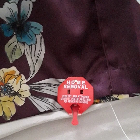 SOLD! Johnny Was silk pants - Picture 6 of 10